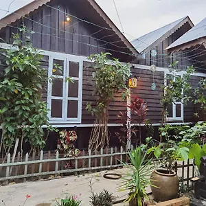 Guest house Mykampung Chalet 